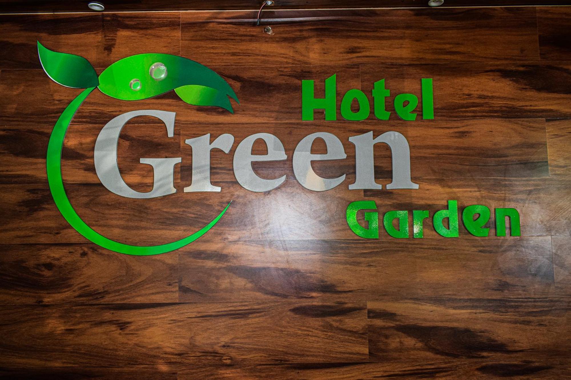Hotel Green Garden Тринкомалі Екстер'єр фото